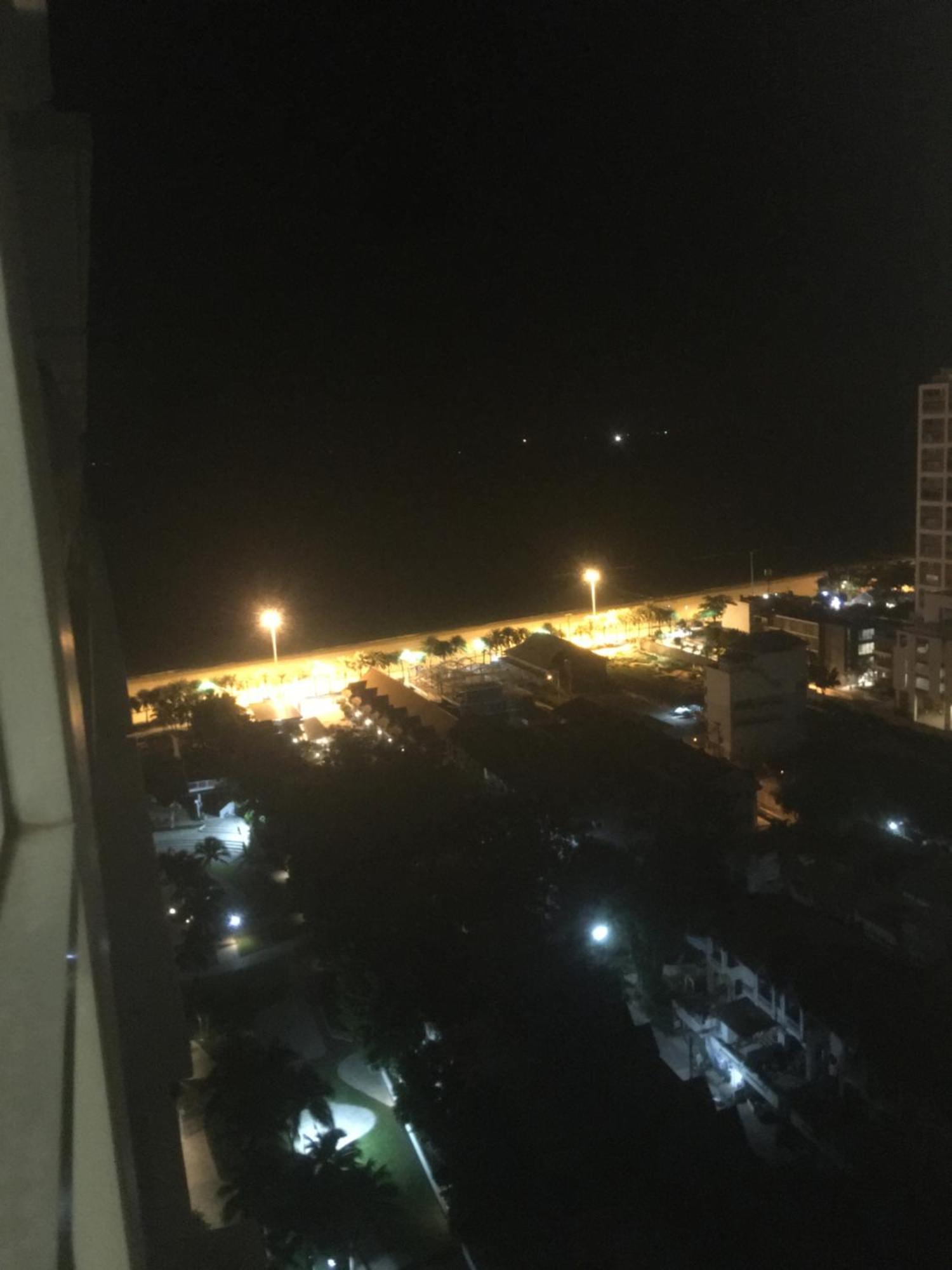 Studio Room Seaview Jomtien Luaran gambar