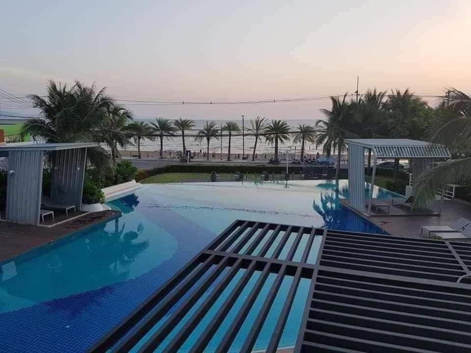 Studio Room Seaview Jomtien Luaran gambar