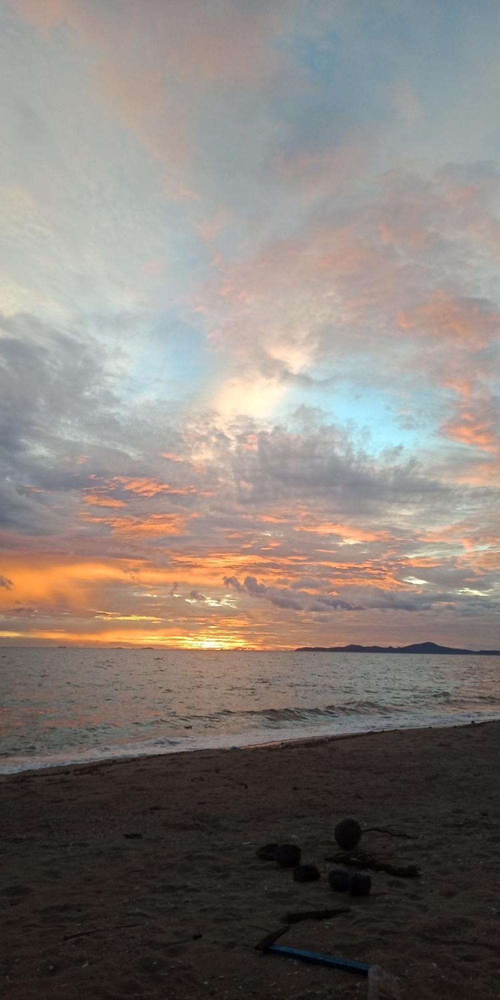 Studio Room Seaview Jomtien Luaran gambar